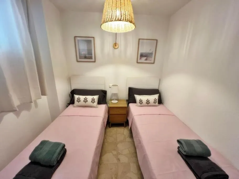 Magnifico Y Amplio Apartamento Con Terraza فوينخيرولا