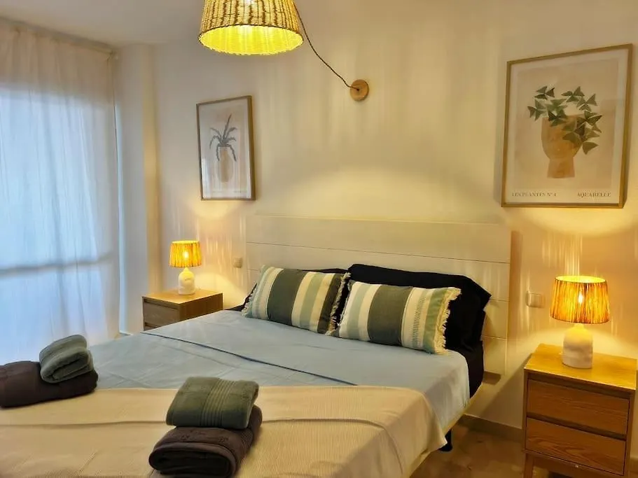 Magnifico Y Amplio Apartamento Con Terraza فوينخيرولا شقة